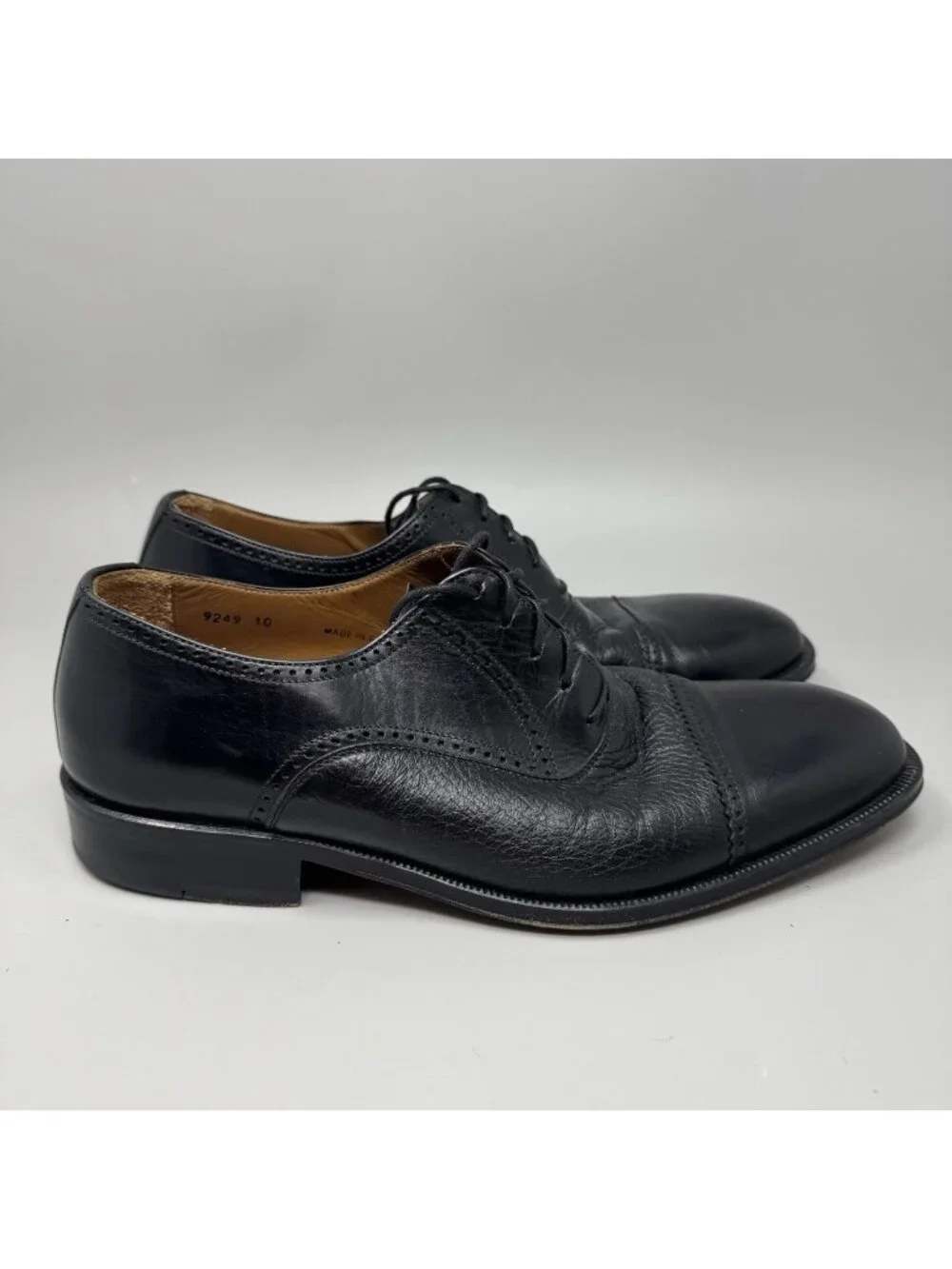 MAGNANNI Cap Toe Oxford Glove Leather Sz 10 Black Dress Shoes